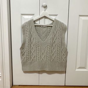 Zara NWOT V-neck Knit Vest